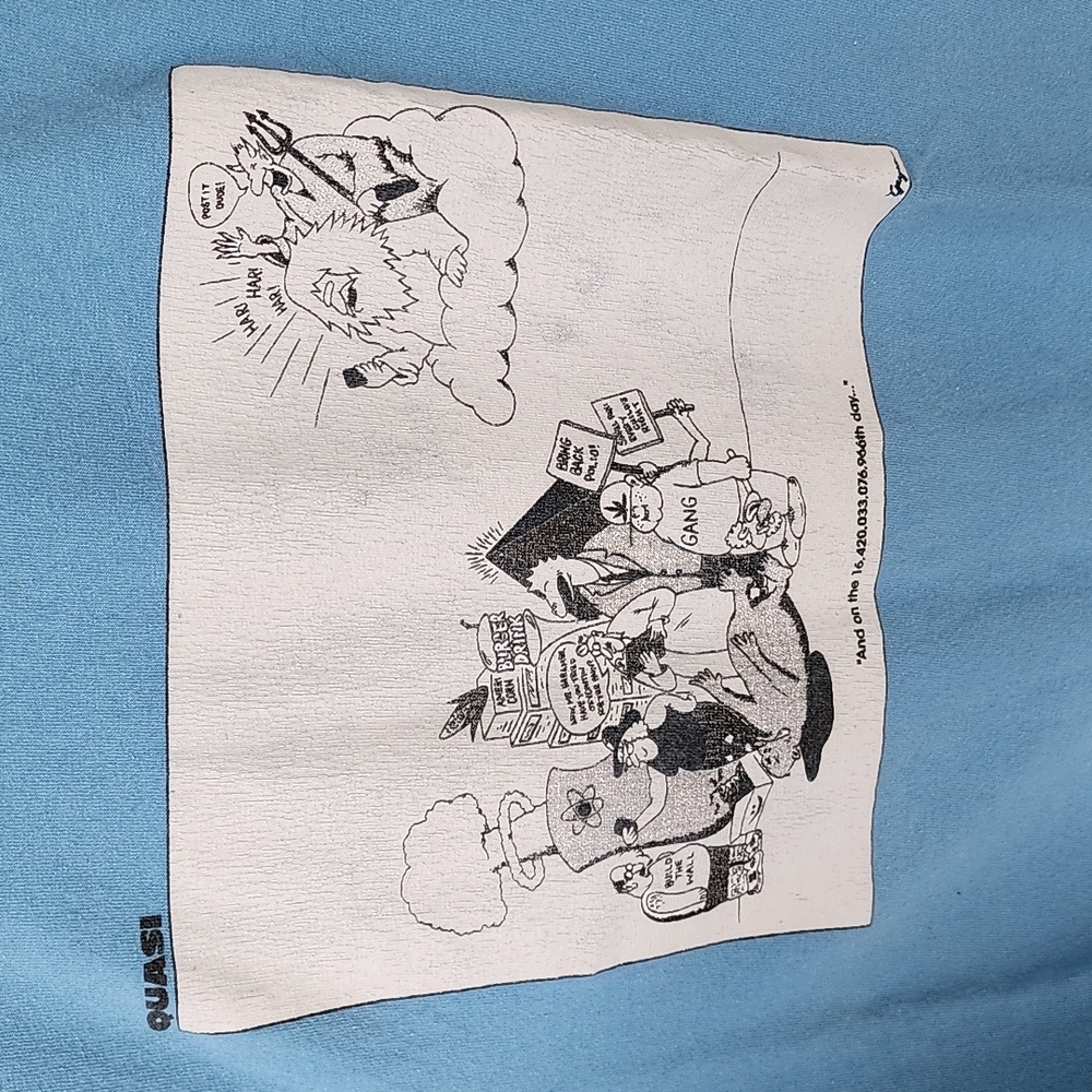 QUASI Graphic Tshirt